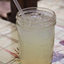 Sin alcohol · Limonada o naranjada