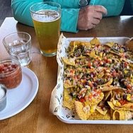 Botana caliente · Nachos Surf & Turf