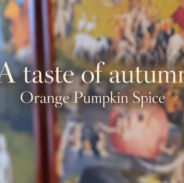 Orange Pumpkin Spice de Bosco Café sobre un fondo de El jardín de las delicias